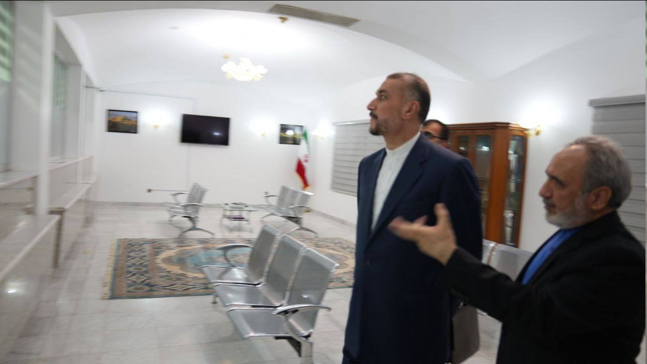 بازدید امیر عبداللهیان از سفارت ایران در عربستان