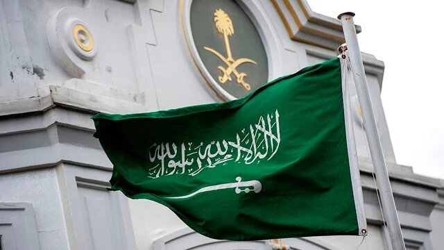 عربستان سفیر سوئد را احضار کرد