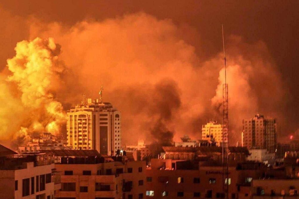 رژیم صهیونیستی حومه بیمارستان القدس را بمباران کرد + فیلم