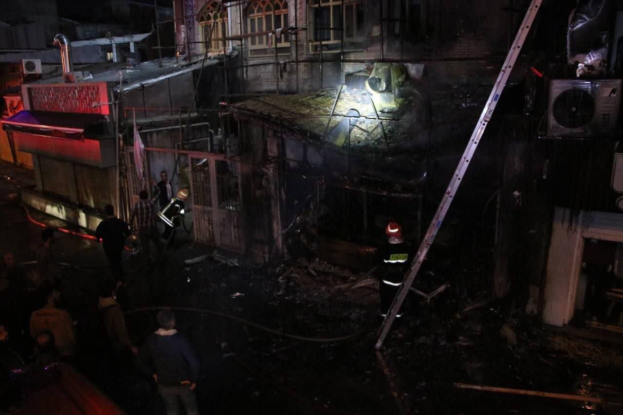 آتش‌سوزی یک مسجد و ۳ مغازه در سبزه‌ میدان رشت / حریق مهار شد - خبرگزاری مهر | اخبار ایران و جهان