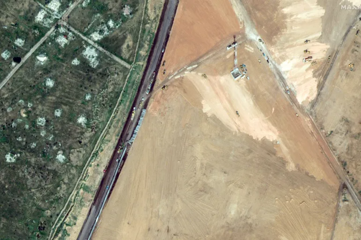مصر در مرز غزه اردوگاه صحرایی می‌سازد