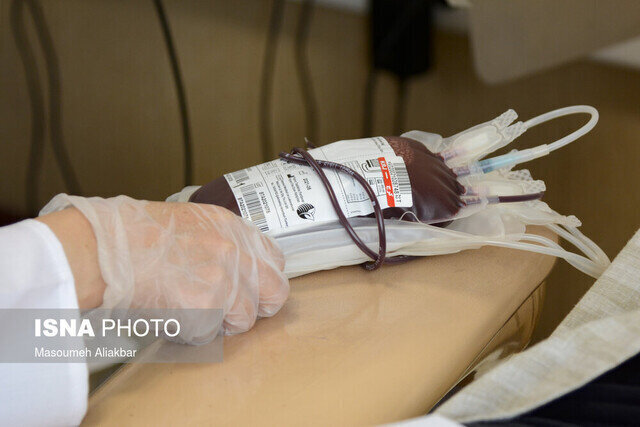 پرسنل فرمانداری شهرستان مرزی بندر آستارا خون اهدا کردند
