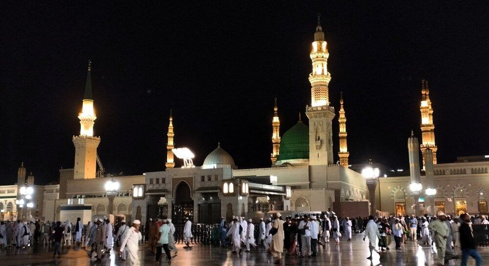 سحرگاه بقیع و مسجد پیامبر (ص) + ویدئو