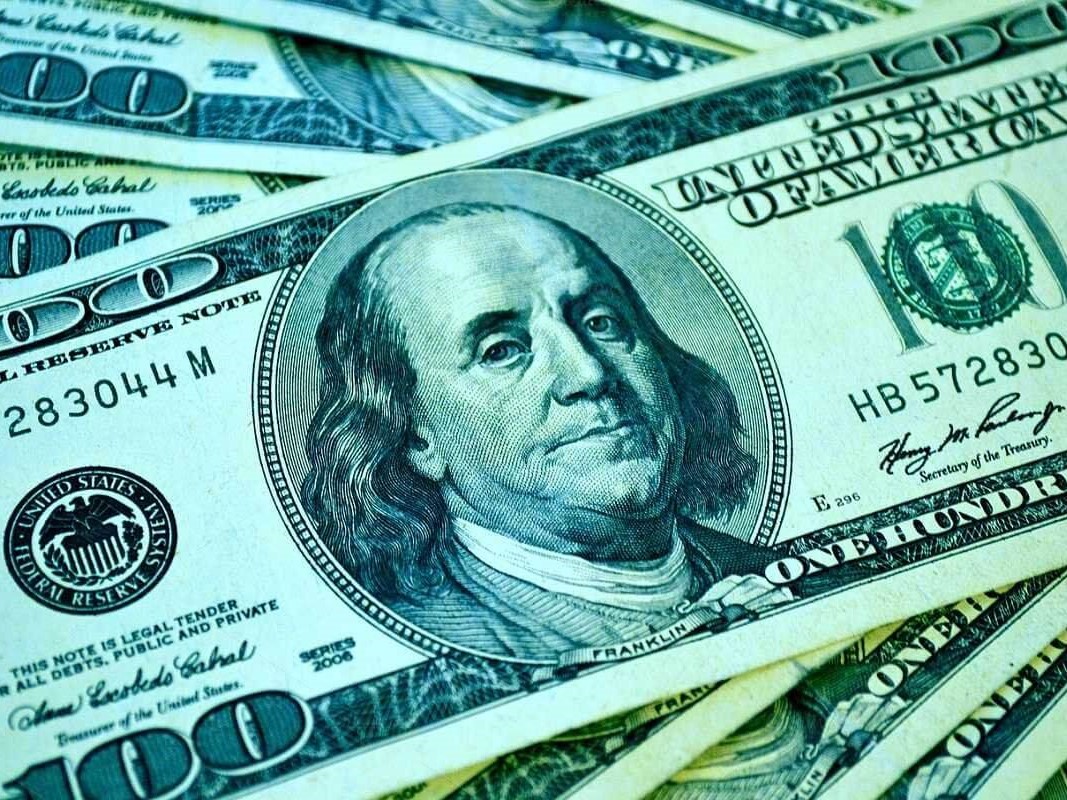 قیمت دلار به 114 هزار تومان رسید